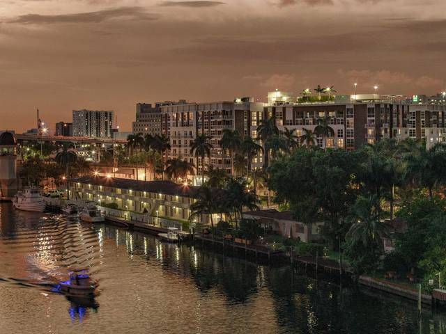 Brand New Luxury Apartments| Downtown Miami