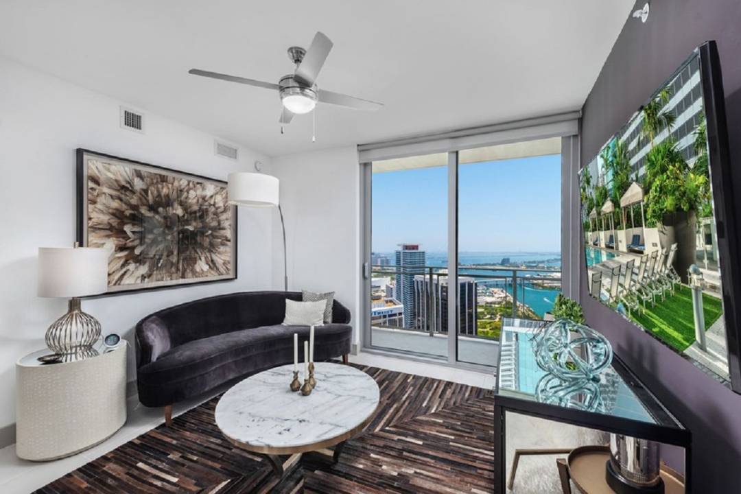 The Heart Of Downtown Miami |3 beds | 2baths |1,493 sf + Private Balcony!