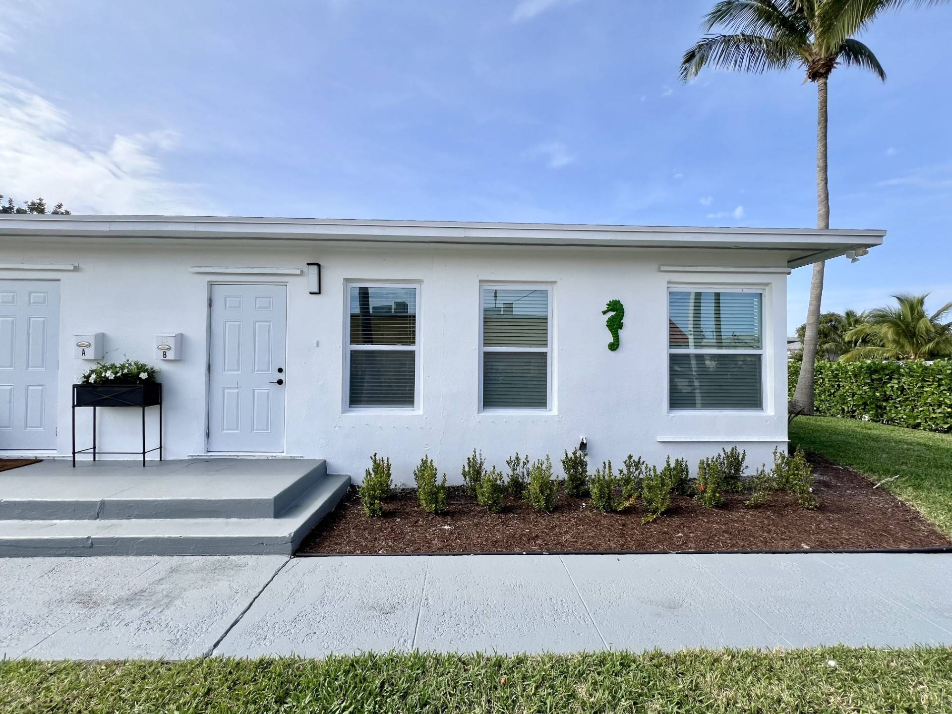 Renovated 2/2 in WPB for Rent