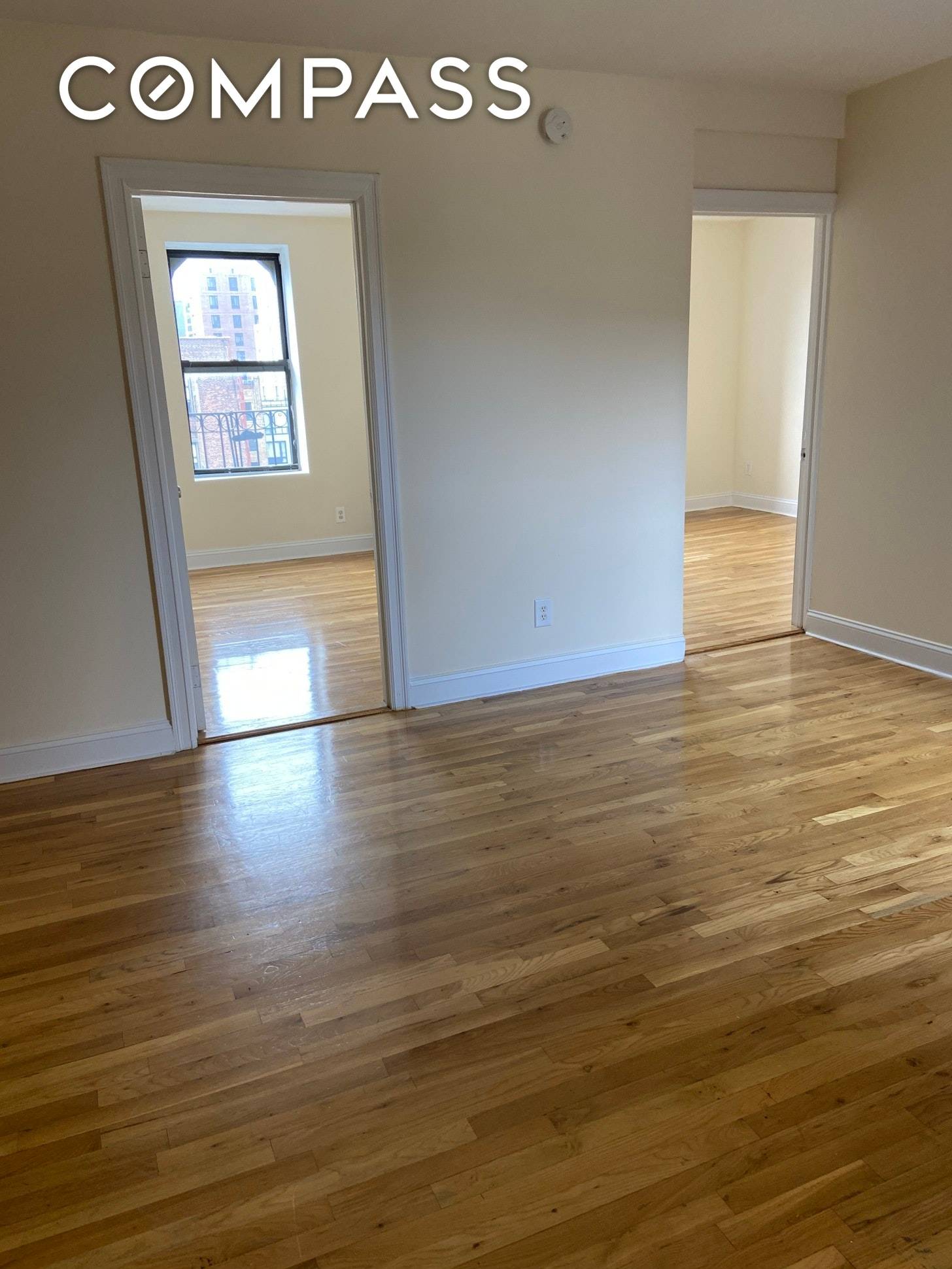 No FEE ! The bright 3 bedroom is RENT STABILIZED and located in South Park Slope.