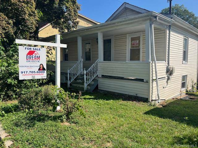 A Waterfront Village with Timeless Charm Perched along the North Shore of Long Island, Sea Cliff is a picturesque historic village offering tree lined streets, a vibrant arts community, and ...