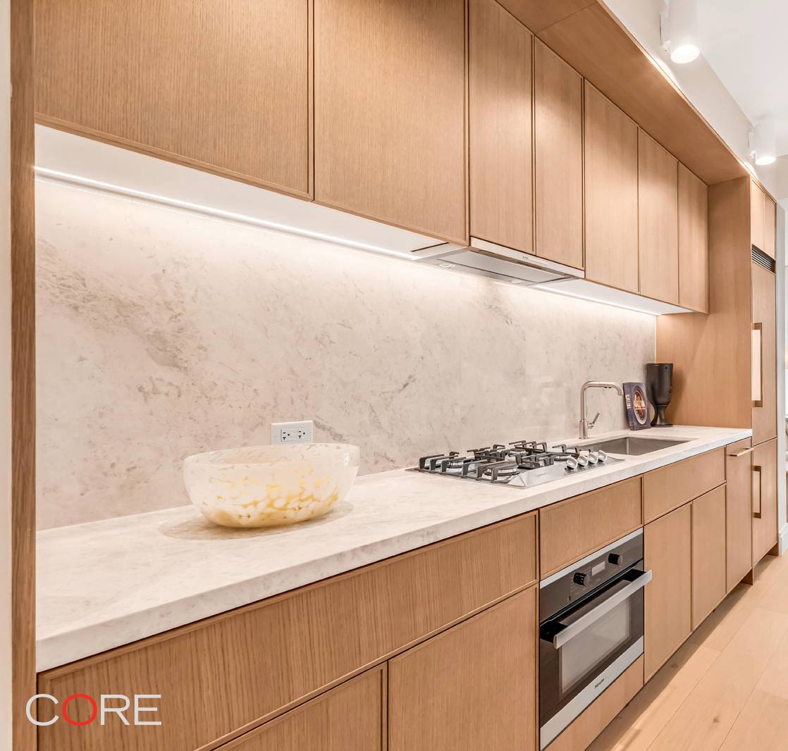 Private In Person amp ; Virtual Appointments Available Immediate Occupancy For those who cherish the kitchen as the heart of the home, this elegant south west corner one bedroom residence, ...