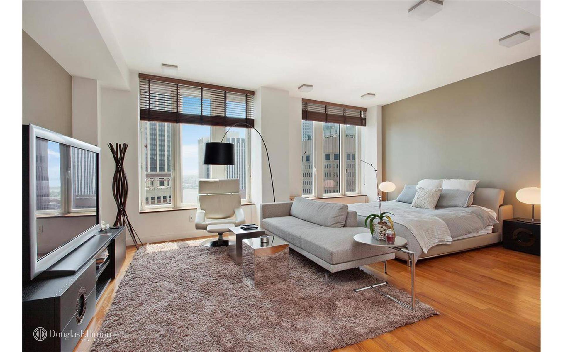 CAN BE RENTED Furnished 12, 500A state of the art 3 bedroom 3 bathroom combination unit at 15 William Street condominium.