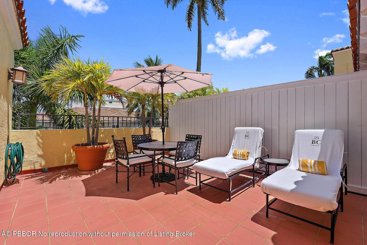 Private balcony for unit 305