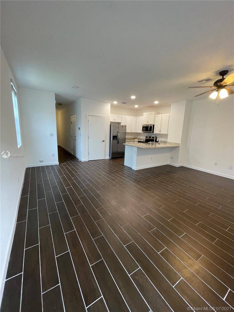 Come and check out this like new Beamer model Townhome.