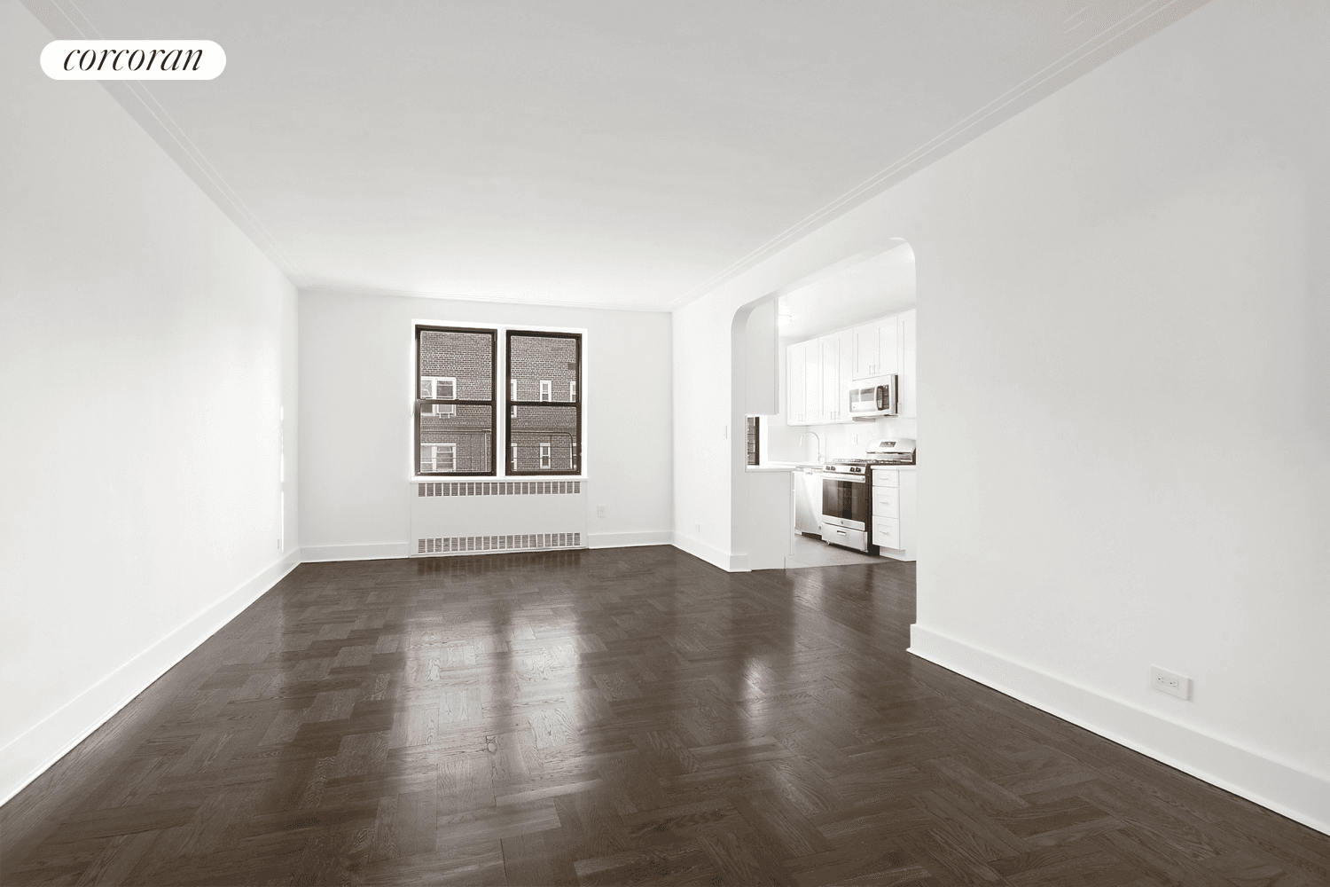 Renovated, Top floor, 2 Bedroom 1Bath residence in Prime Forest Hills Location.