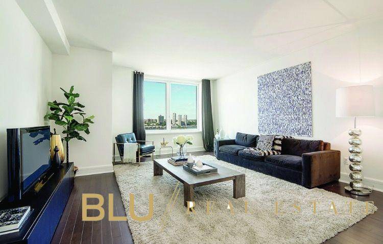 Primly located in the Upper West Side, this spectacular 2 bedroom, 2 bath with additional home office offers a life of luxury for its residents.