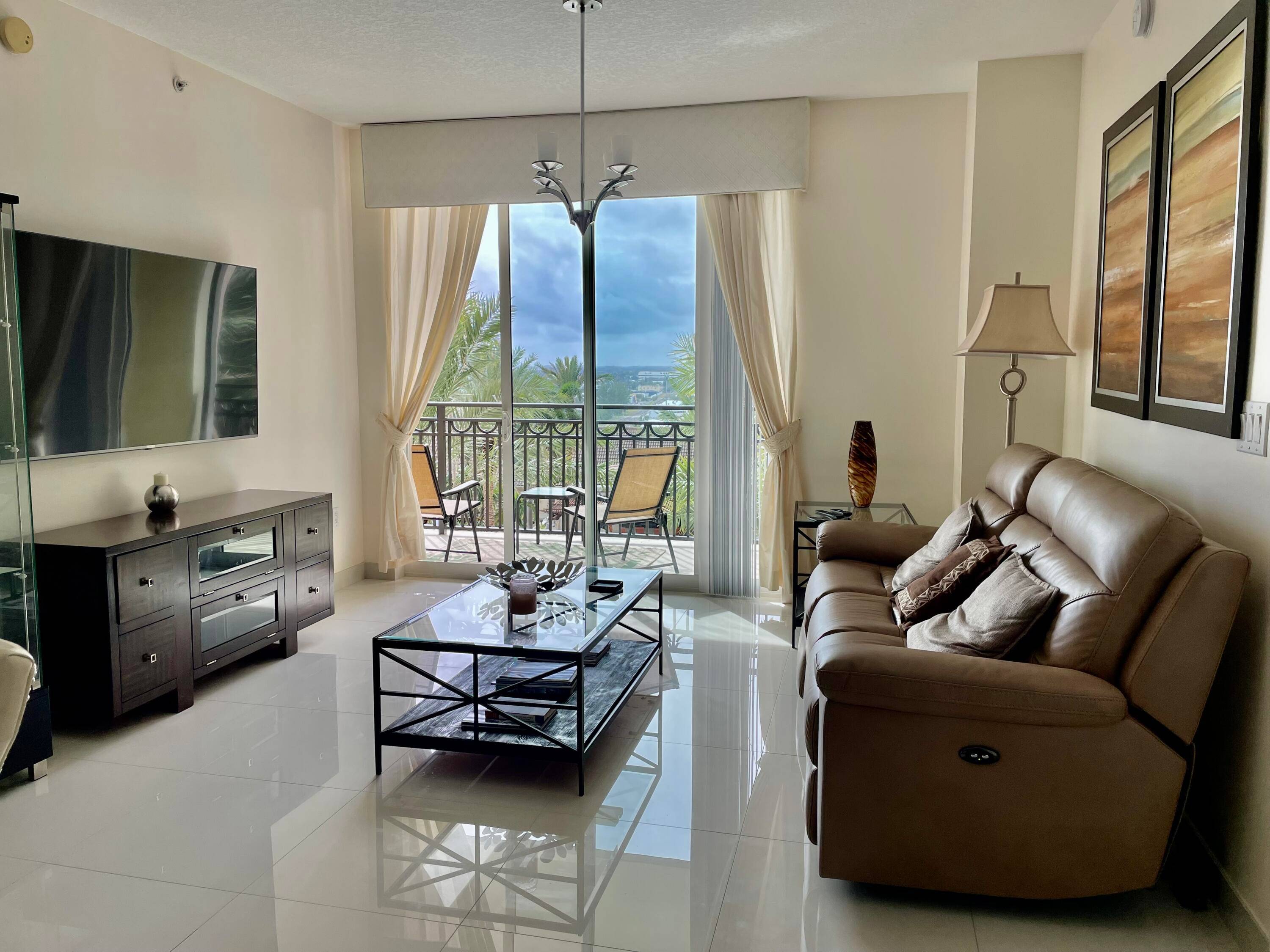 Luxury furnished Turnkey 2 bedroom, 2 bath beautiful condo in the heart of Downtown West Palm Beach for an Annual Rental.