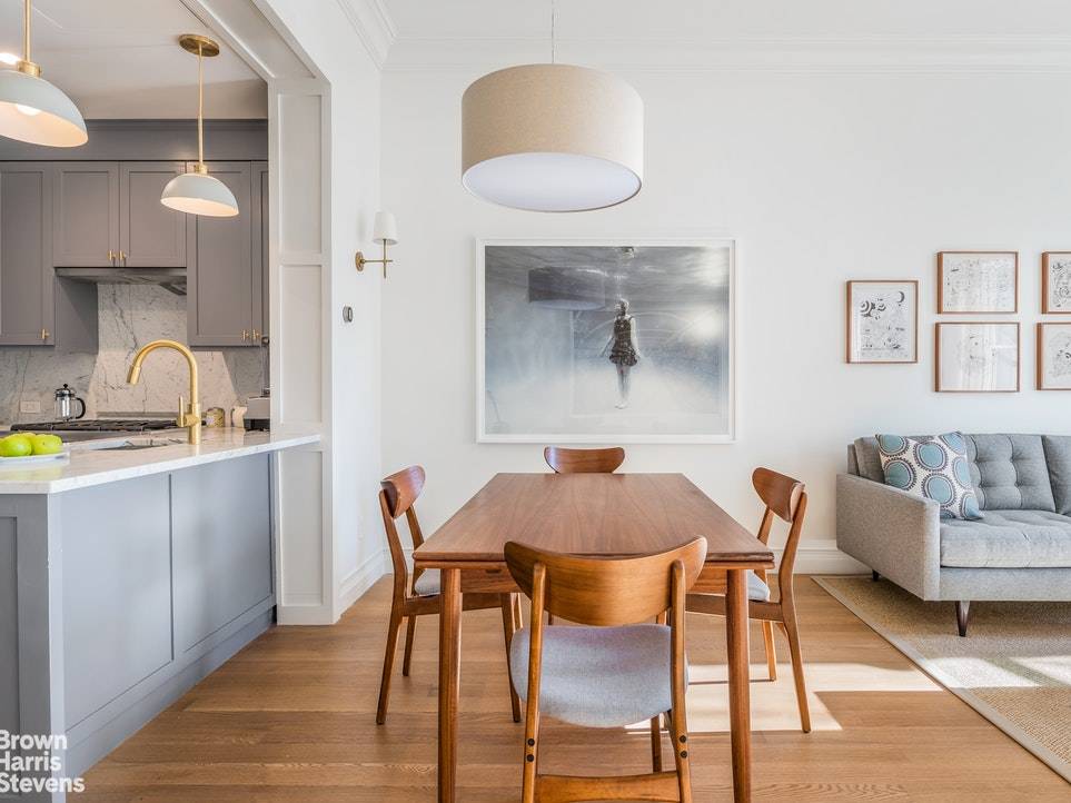 Apartment 4R is now offered for sale the first resale of a stunning pre war condo conversion at 539 4th Street, a landmarked building located in the Park Slope Historic ...