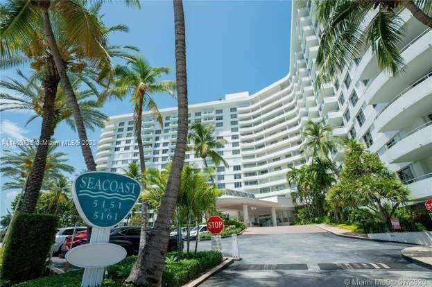 Great 1 bed 1. 5 Bath short term rental unit right on the beach.