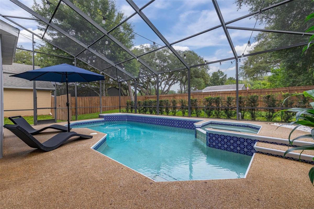 Pool & Spa