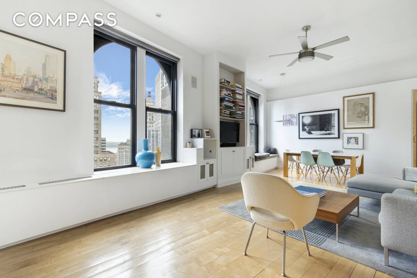 Shown by appointment only Bright, spacious, one bedroom convertible two bedroom two bathroom penthouse with SW facing views of FiDi s skyline and the Hudson River.