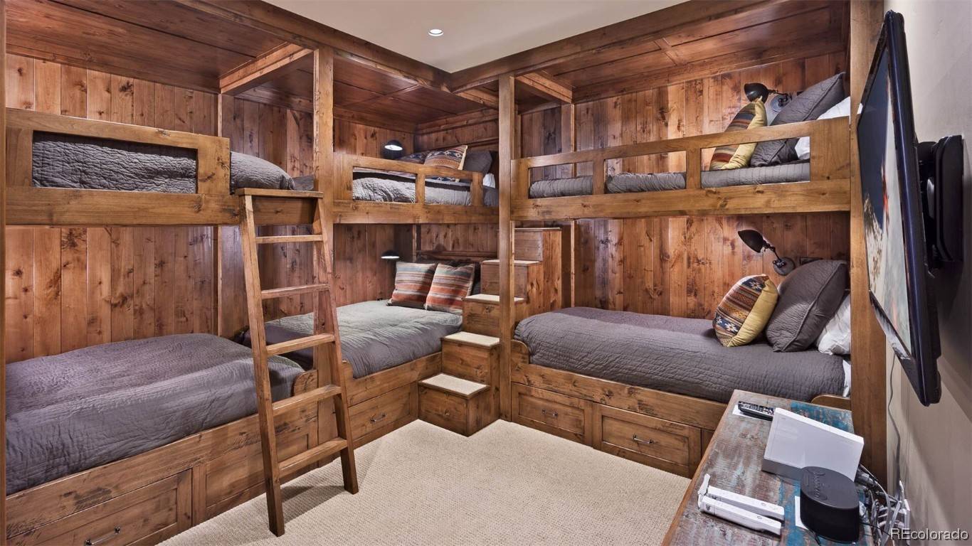One of the few 3 bedroom Residences at One Steamboat Place, Residence 306 is outfitted with three built in bunk beds allowing the residence to sleep all family and friends.