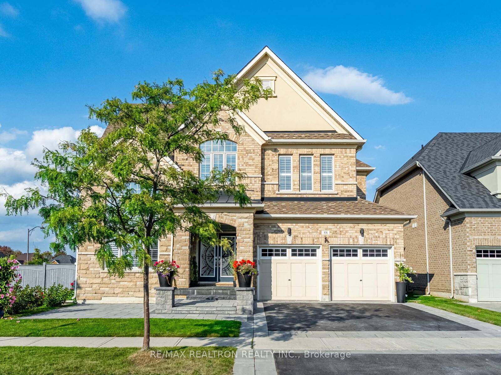 Don't Miss This Opportunity To Own This Luxury Home in Halton Hills !