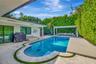 3rd King Guest Room with en suite bath w/tub and walk in closet