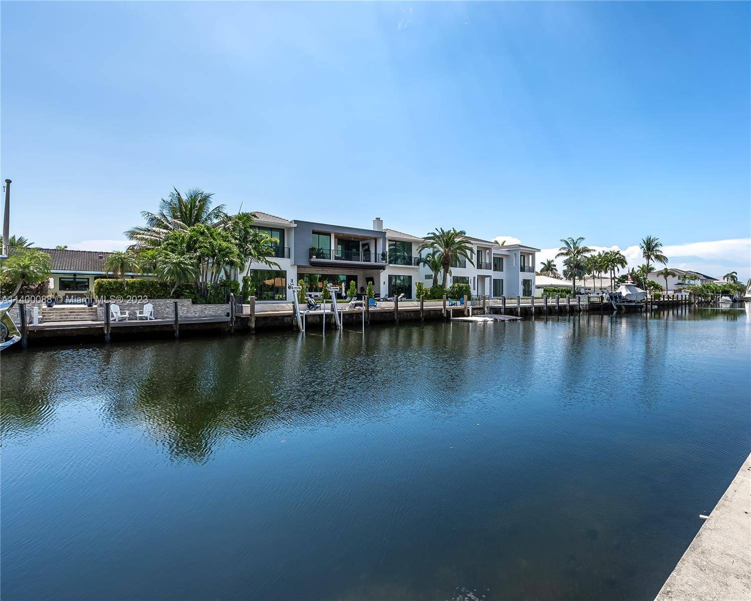 Take advantage of living in the heart of Lighthouse Point on the water in a beautifully renovated and fully furnished 4 2 home.