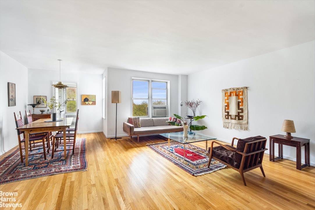 Rarely available L line with 3 bedrooms, 2 full baths and fantastic open views !