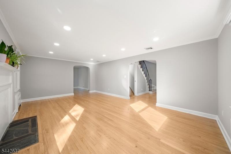Livingroom2
