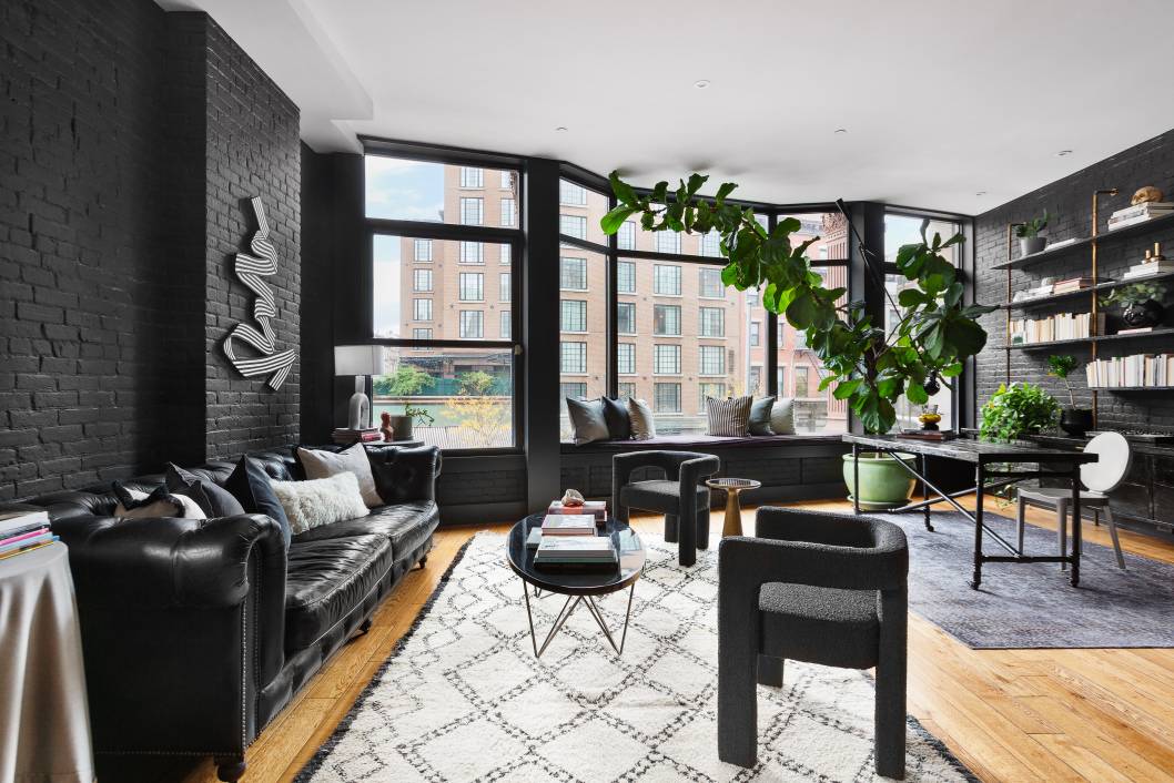 This quintessential floor through loft sits at the intersection of three of Manhattan s most dynamic neighborhoods NoHo, East Village, and SoHo.