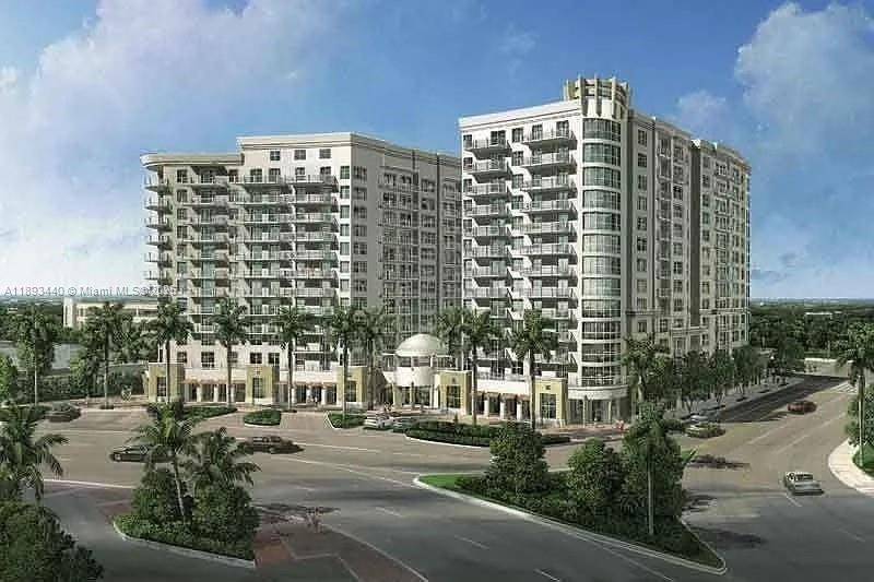 Stylish amp ; Spacious 3BD 2BA with rooftop pool amp ; Park views in Hollywood's BEST location.