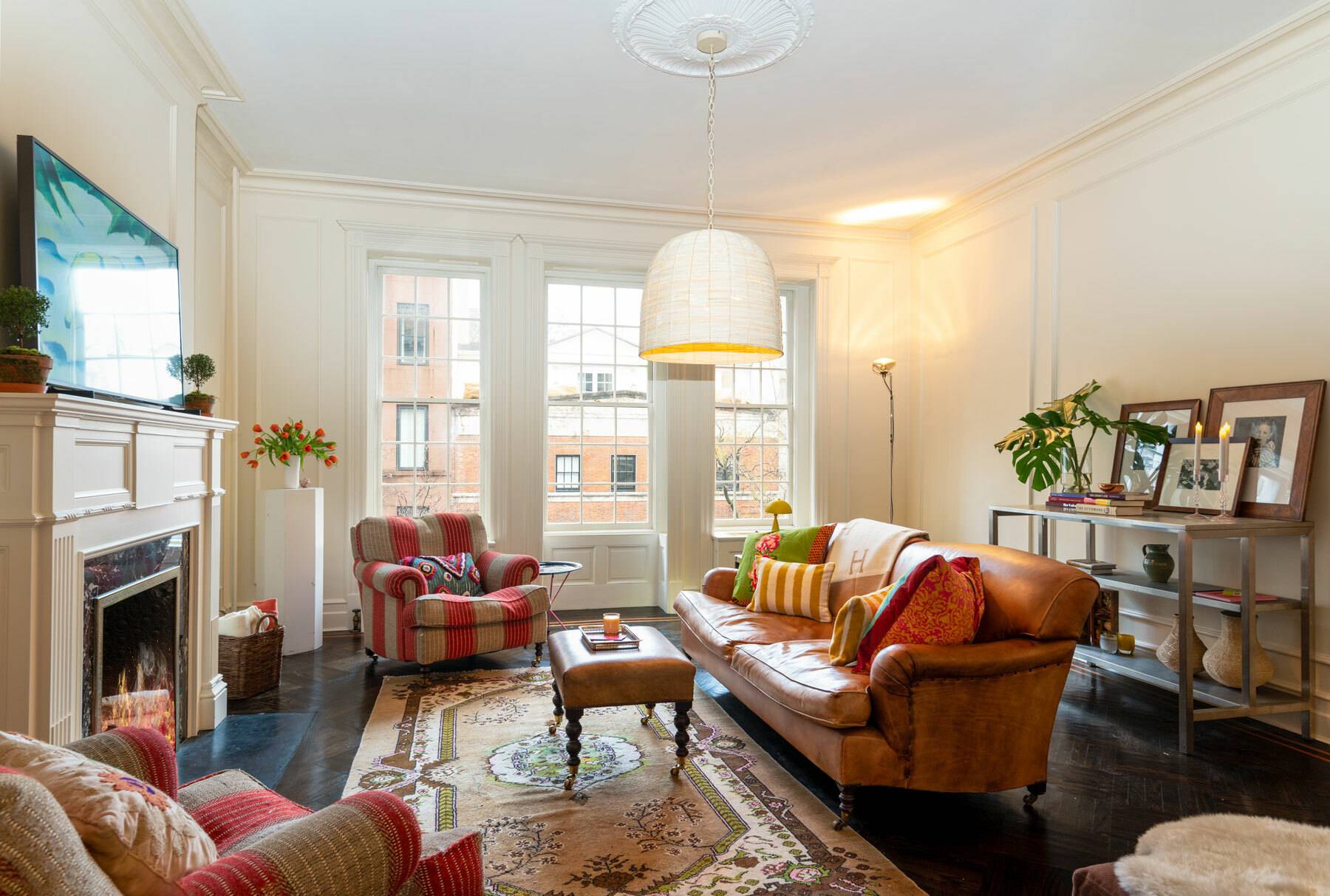 Elegant sophistication describes this impeccably thought out townhouse apartment.