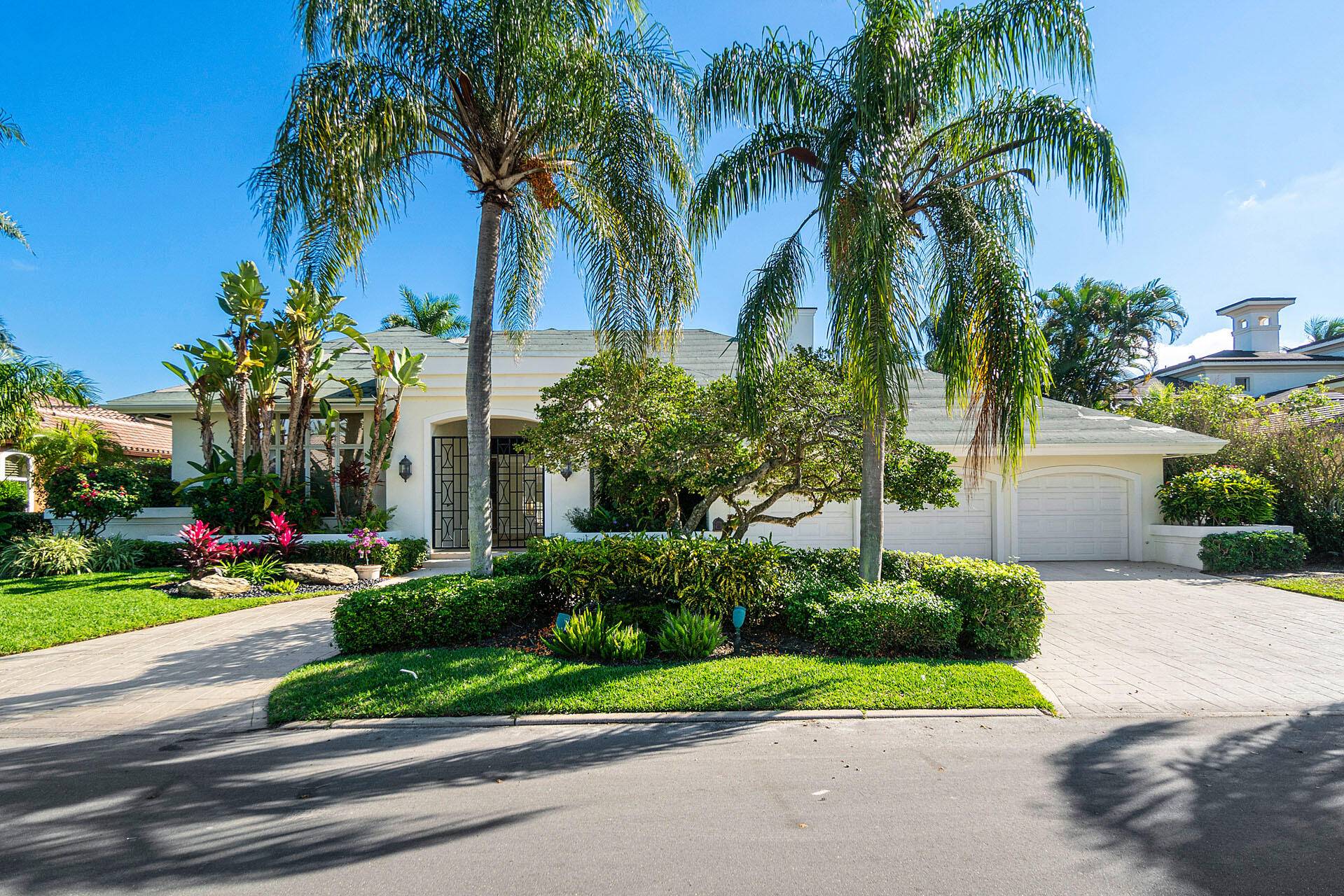 480 Alexander Palm Road is a luminous 4 bedroom waterfront estate offering 5, 080 Living SF on the intracoastal in Boca Raton's prestigious Royal Palm Yacht Country Club.