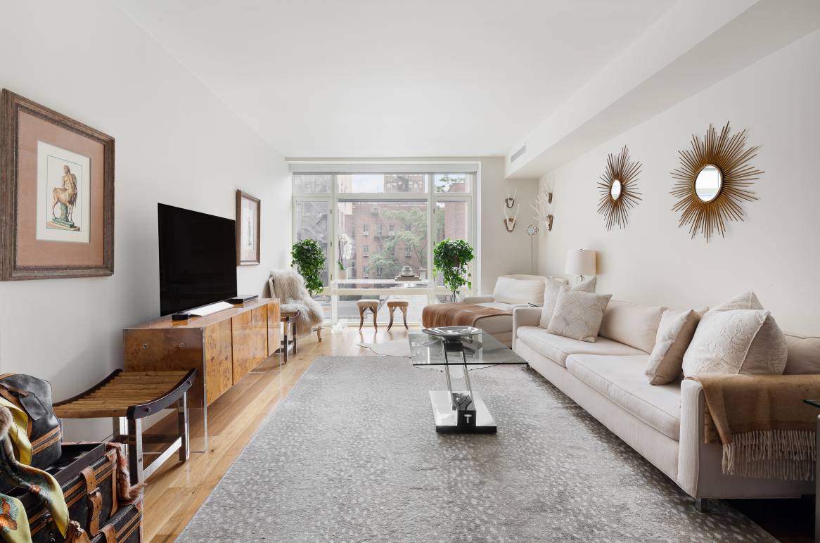 Spacious, beautifully designed Residence 5E at the magnificent new Chelsea Green condominium is an impeccable luxury home with a generous floor through layout and refined details at every turn.