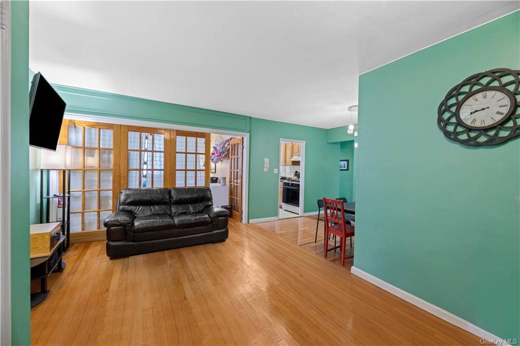 Spacious Junior 4 apartment coop has been converted to 2BR.