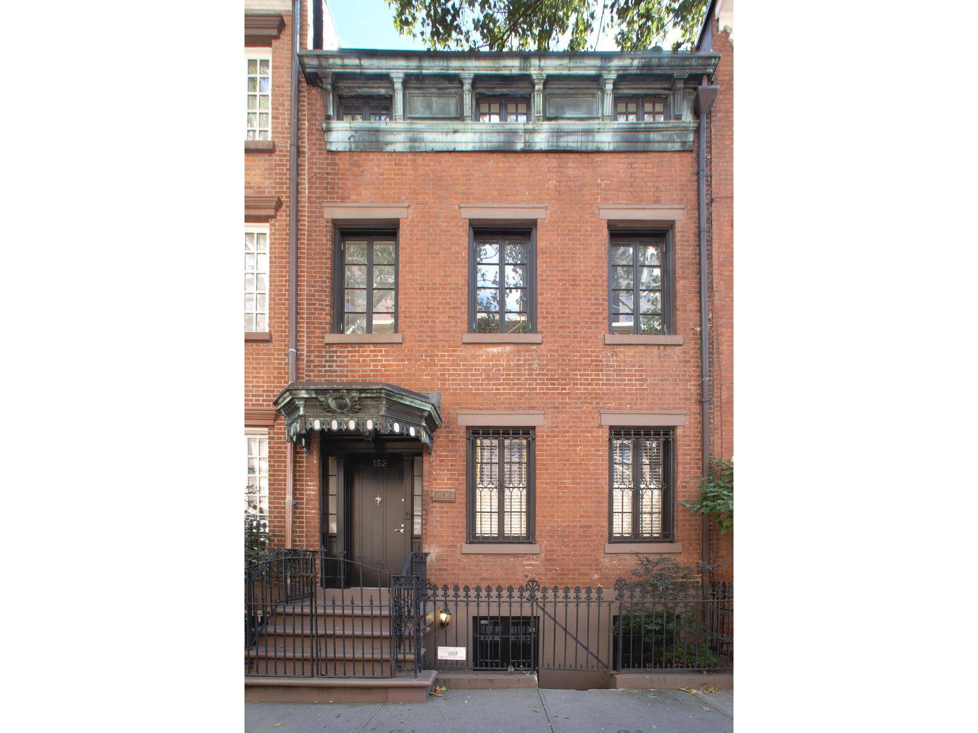 This attractive 18. 75' wide Greek Revival Greenwich Village home is situated on a tranquil tree lined Street across from Greenwich Lane.