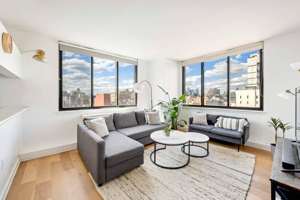 HIGH FLOOR 2 BEDROOM IN THE HEART OF NOLITA WITH INCREDIBLE CITY AND SUNSET VIEWS Welcome to 11A, an exquisite 2 bedroom 2 bathroom residence nestled in a full service ...