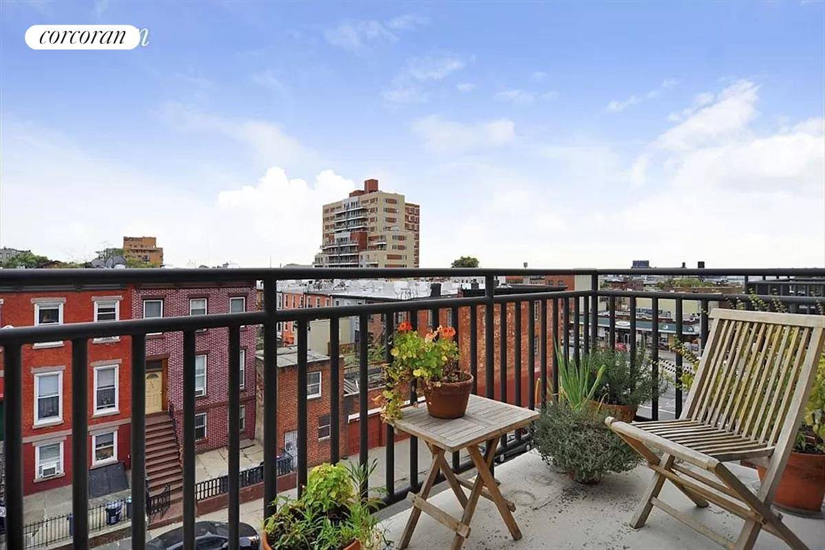 One Bed in South Slope This is a spacious and sunny, south facing triple mint apartment in a coveted elevator boutique condominium in hopping South Slope.