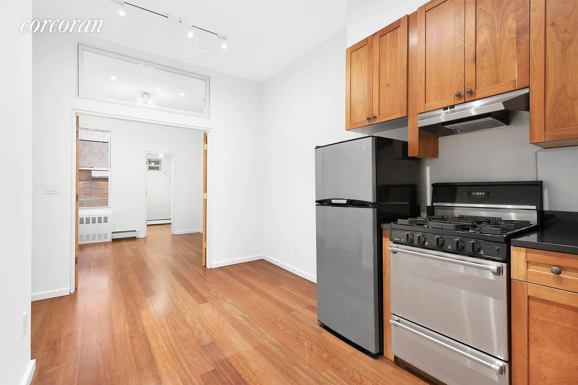 Welcome to this sun drenched 2 bedroom apartment conveniently located in Williamsburg.