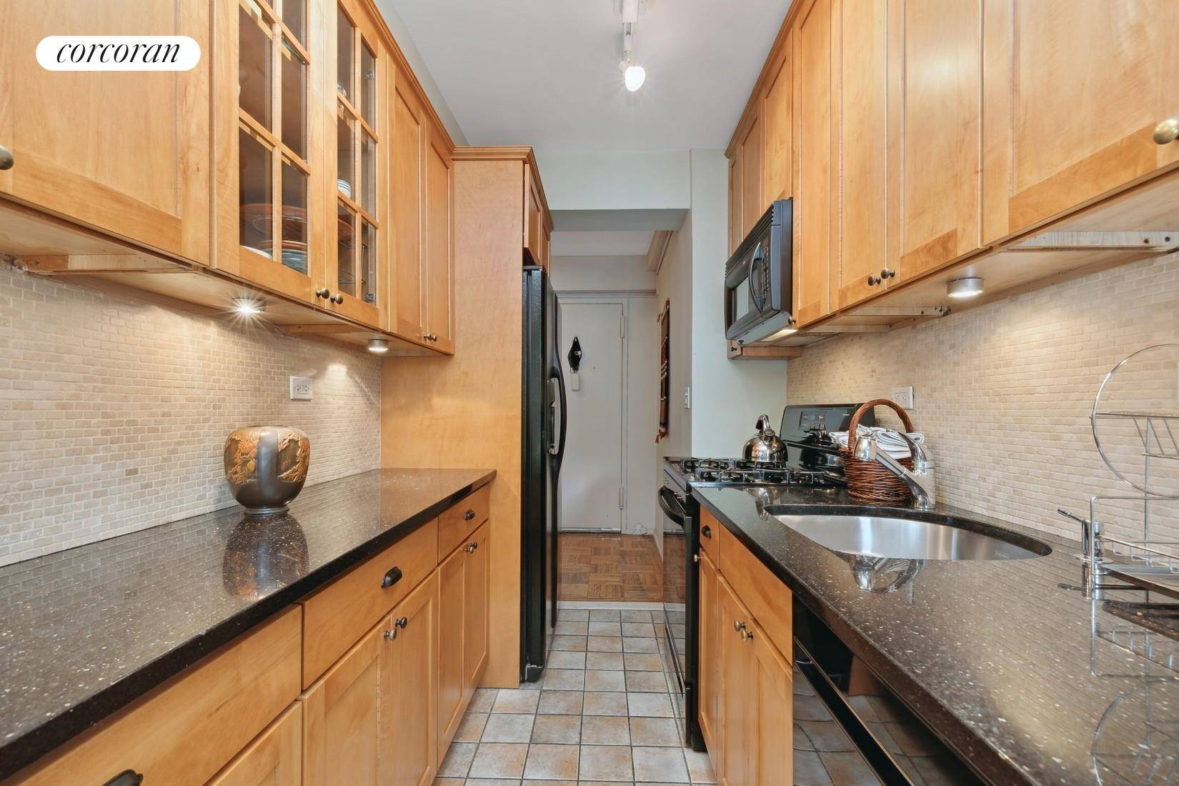 An air of grace and sophistication comes into this Concord Village 900 sq ft corner unit 2 bdr.