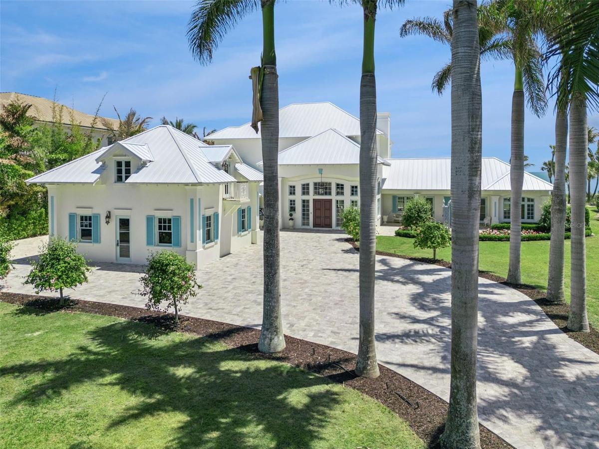Front Elevation/ Refined Coastal Estate on Reef Road