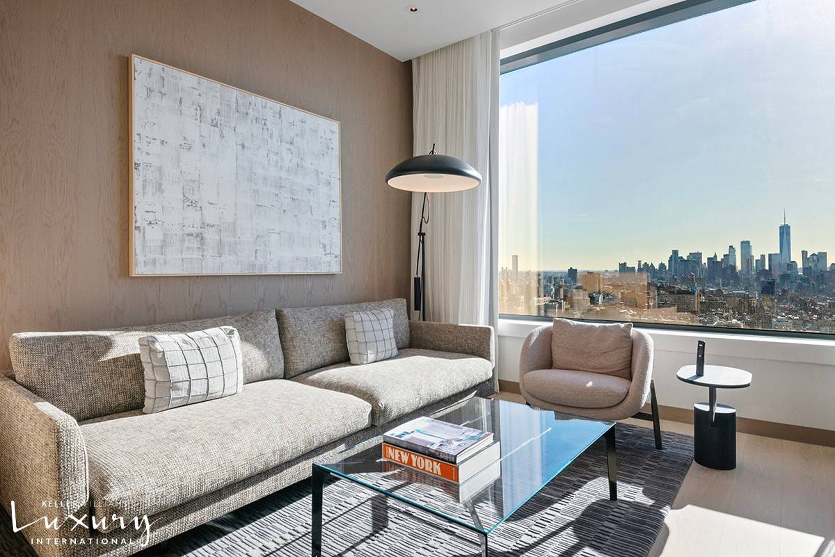 This sophisticated penthouse one bedroom, one and one half bathroom apartment is located within the acclaimed Ritz Carlton Residences which were designed by legendary architect Rafael Vinoly.