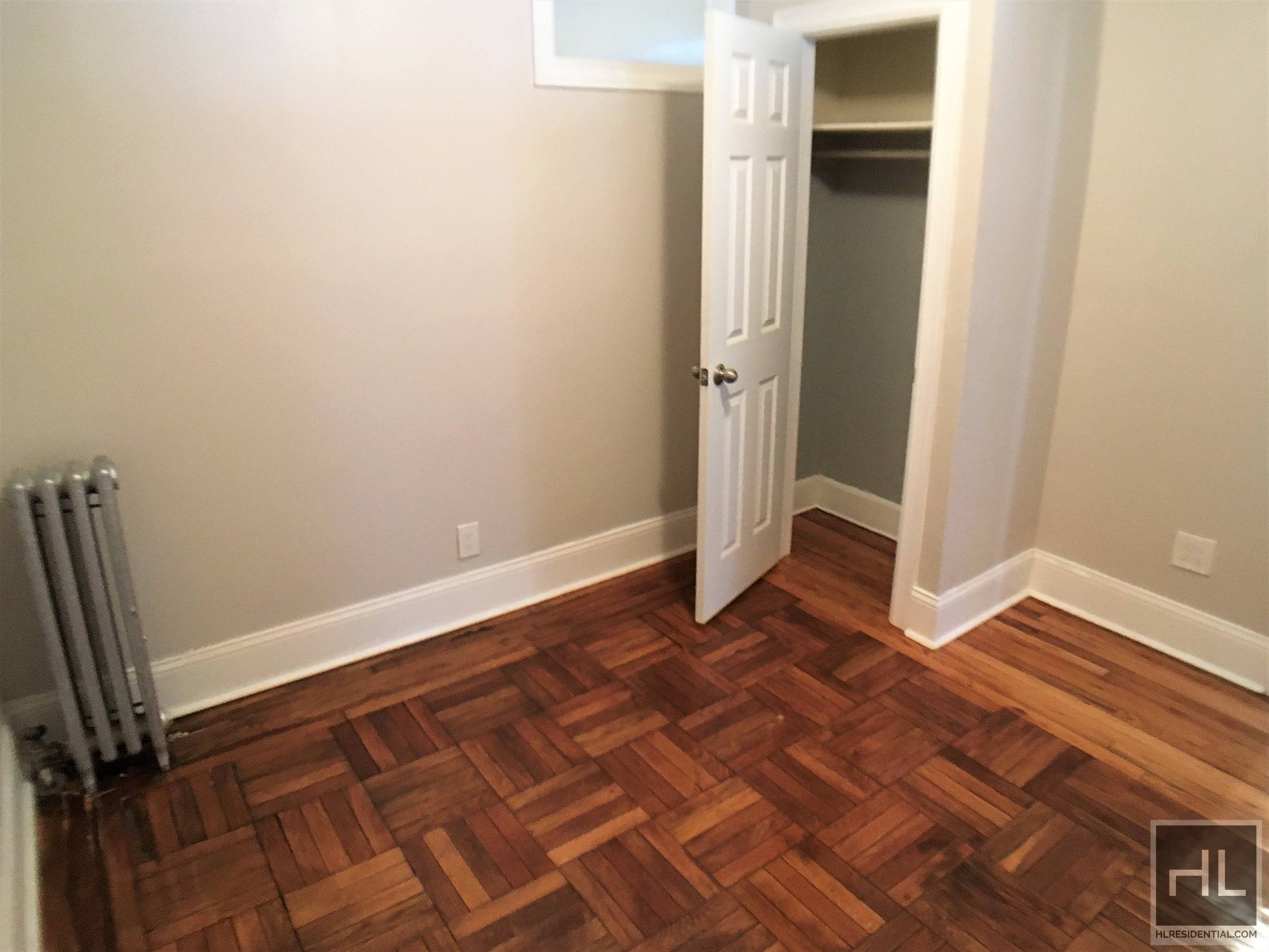 Newly renovated extremely bright 4 bedrooms is available for immediate move in.