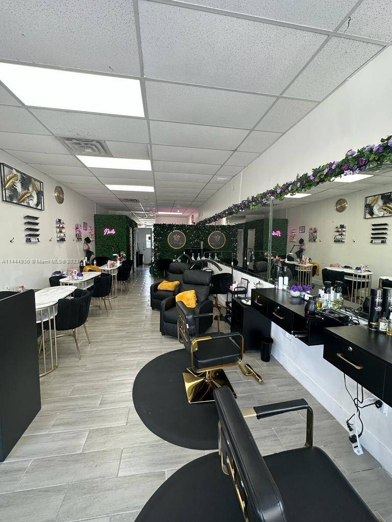 Seize the opportunity to own an established Beauty Salon situated in the heart of bustling North Miami !