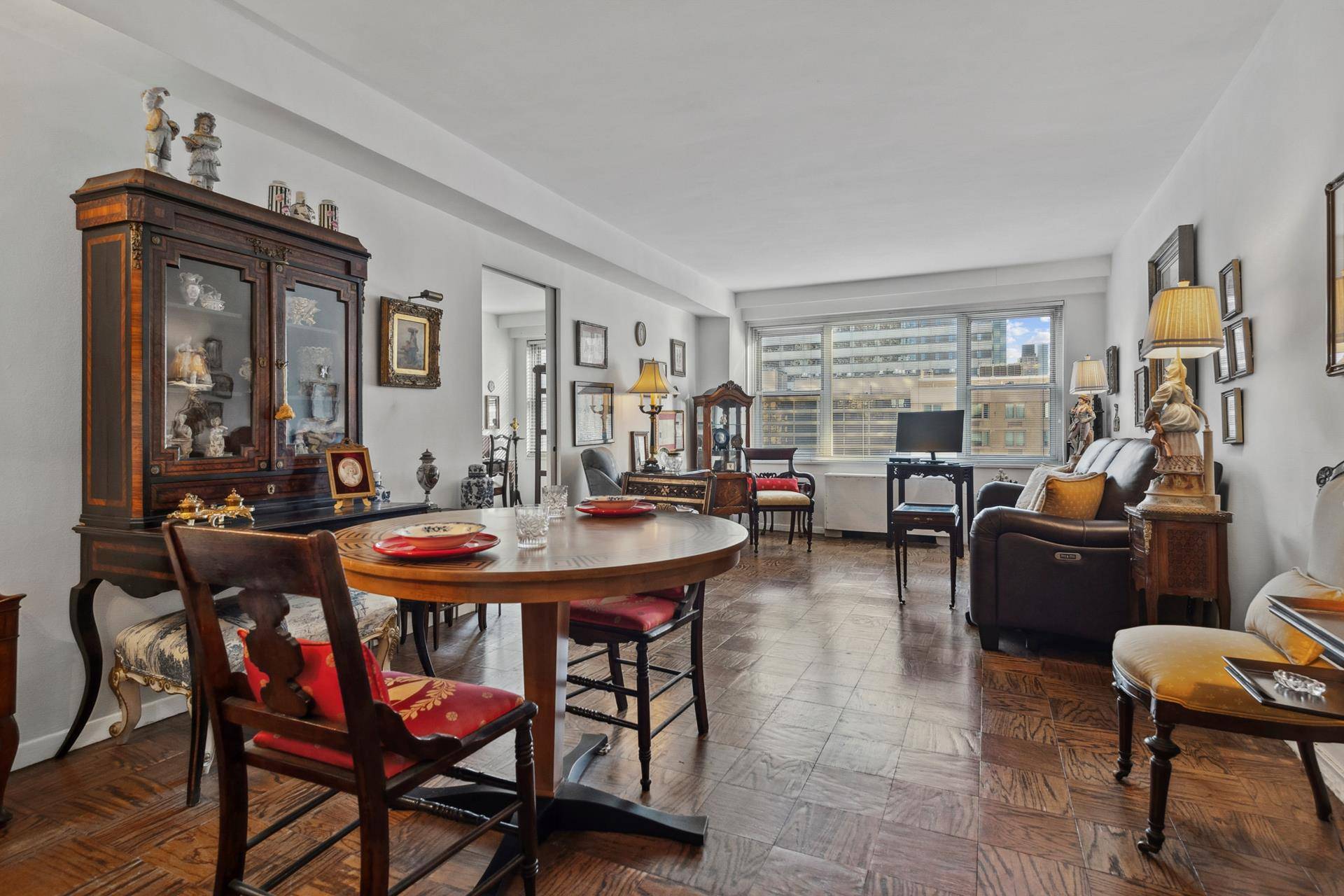Eager seller price just reduced to 445, 000.