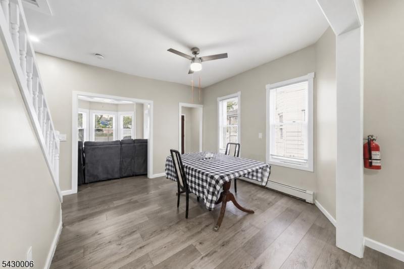 Unit1 Dining / living room