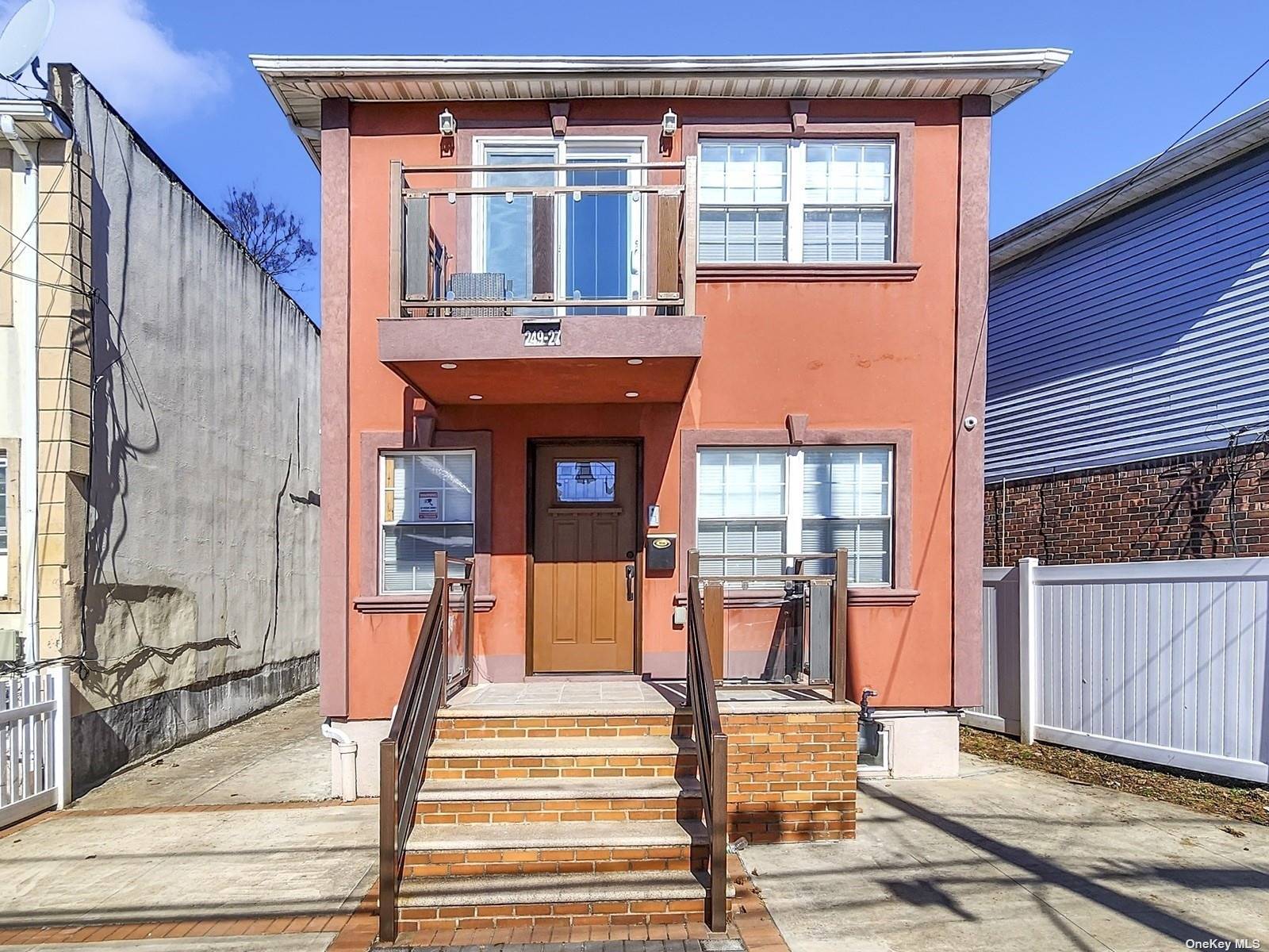 Recently renovated detached house in Bellerose boasts a prime location within School District 26.