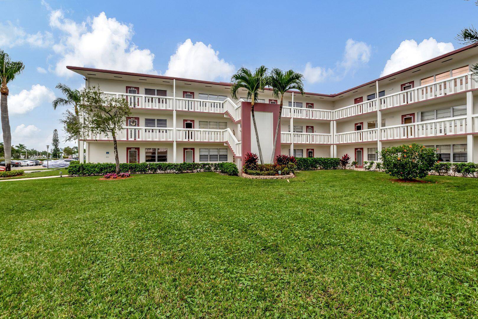 2 1. 5, 3rd floor, CORNER, lots of windows which are hurricance impact, light and bright apt, updated kitchen, lots of cabinets, granite, recessed lighting in kitchen, updated bathrooms, tile ...