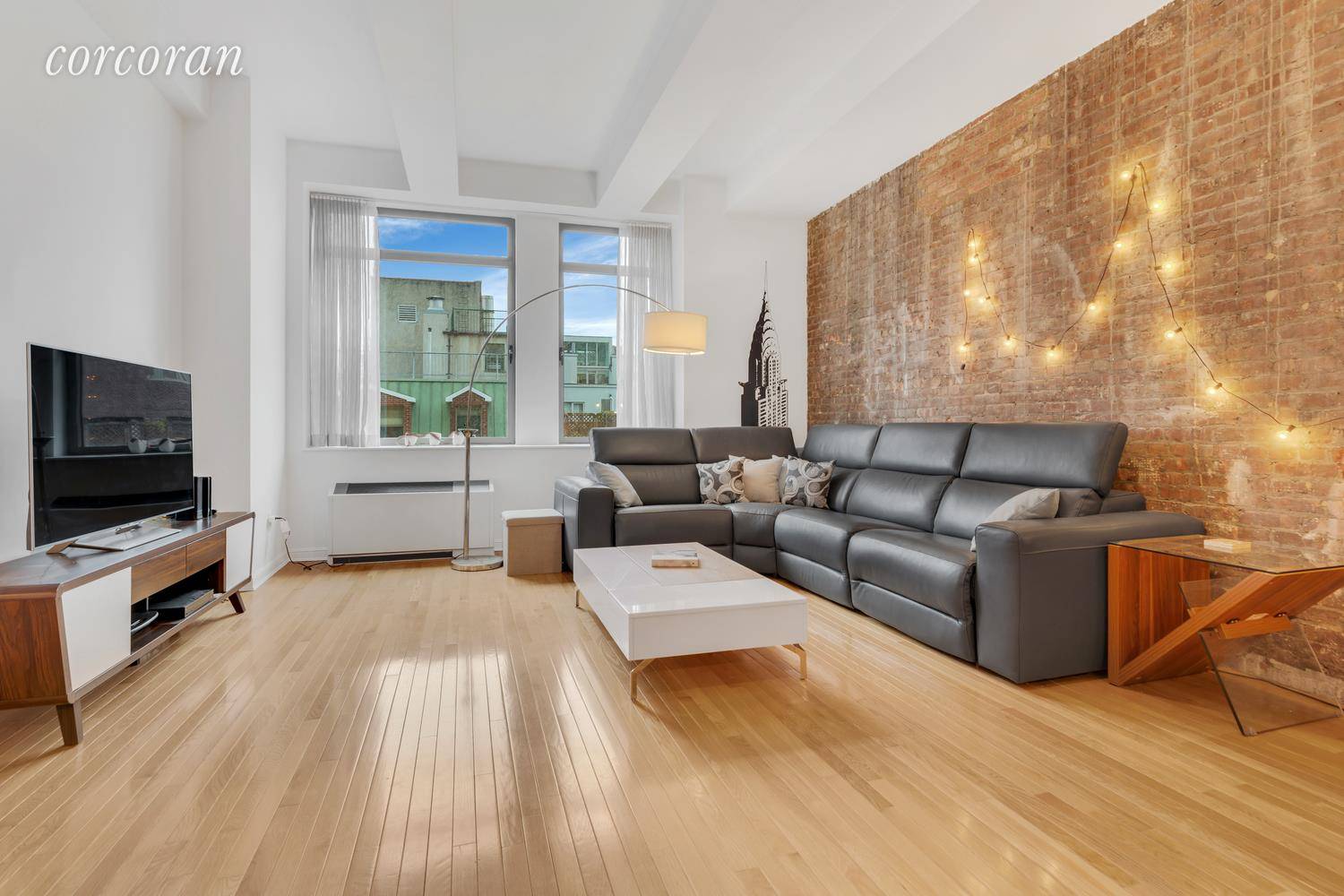 Currently has a pending board application1BR amp ; Home Office Loft with Exposed BrickSunlight and skyline lit evenings make this south facing loft at the Chelsea Mercantile a one of ...