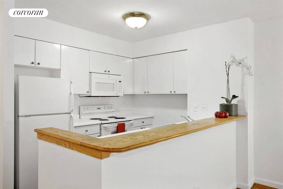 July 1 move inLARGE ONE BEDROOM in the ideal location as 344 Third Avenue is situated in the Gramercy area, in very close proximity to Madison Square Park, Murray Hill, ...