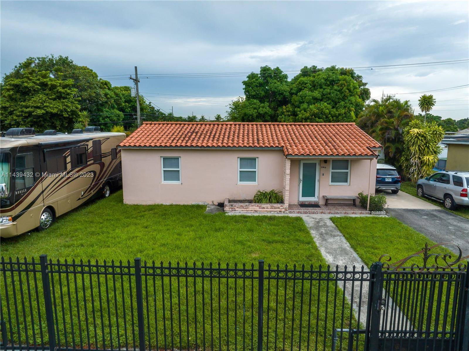 Located in the heart of the City of Hialeah this lovely partially renovated starter home features.