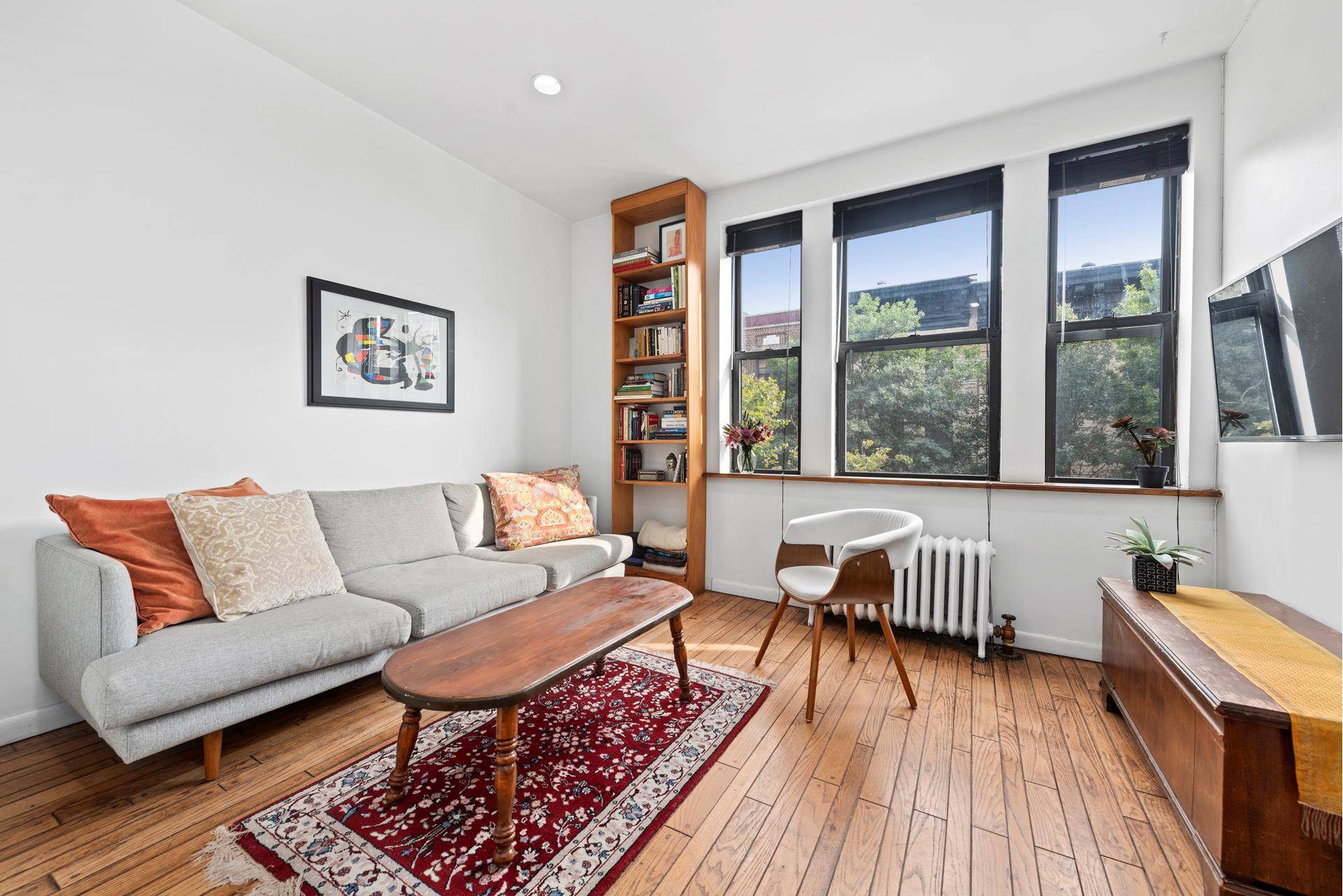 One bedroom, one bath apartment with great light in perfect Park Slope location, just off the entrance to Prospect Park at Grand Army Plaza.