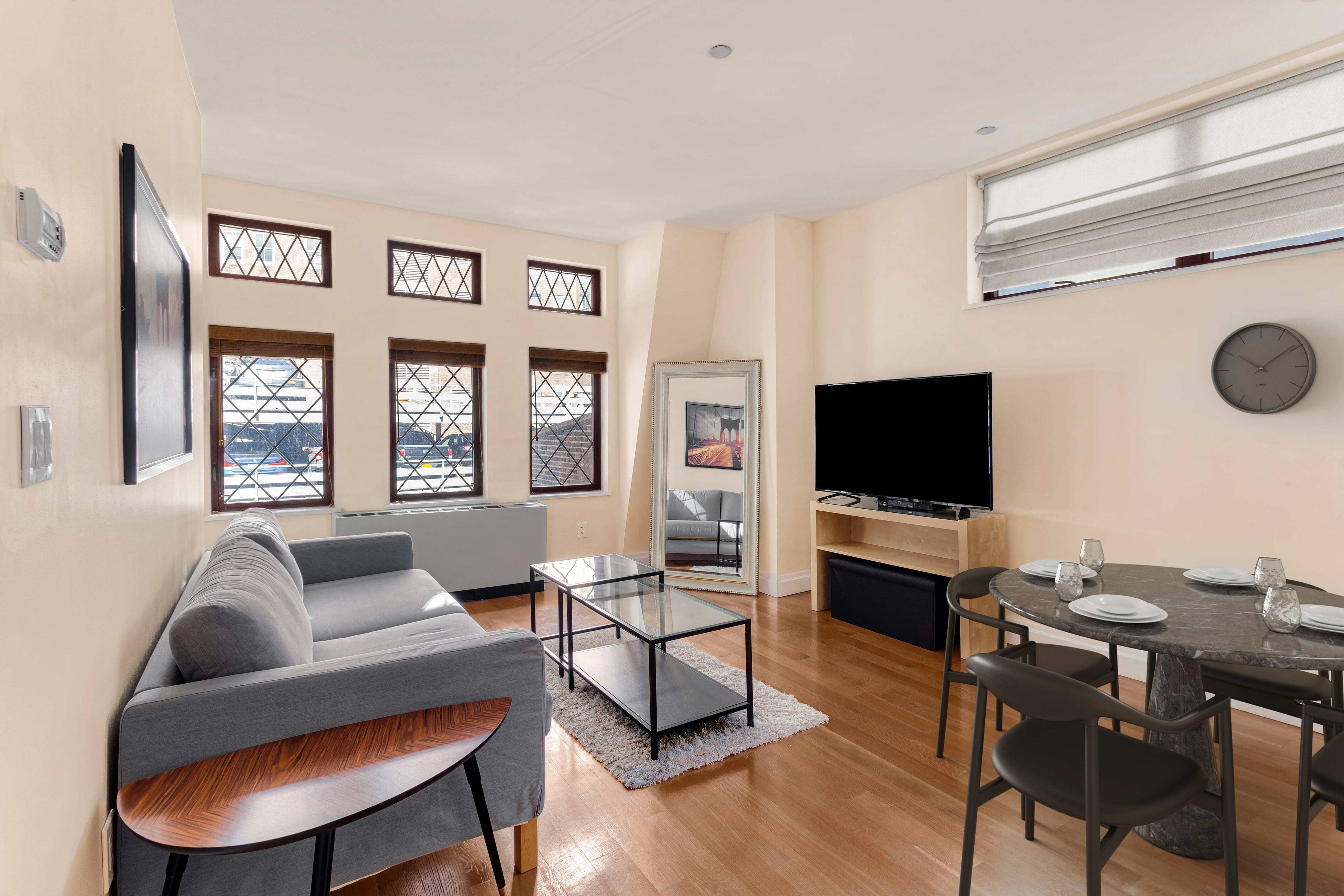For the true New Yorker, 5A offers the charm and allure of being a part of history while enjoying the spectacular finishes of a recently renovated apartment.