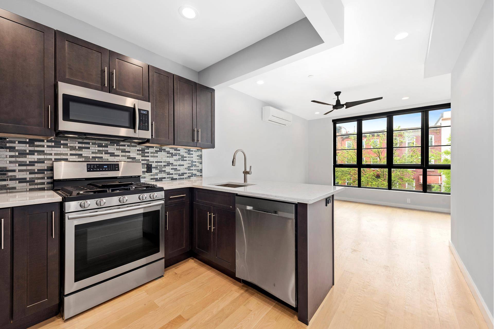Located on a picturesque tree lined block steps away from Herbert Von King Park, this spacious unit is filled with natural light and luxury appliances.
