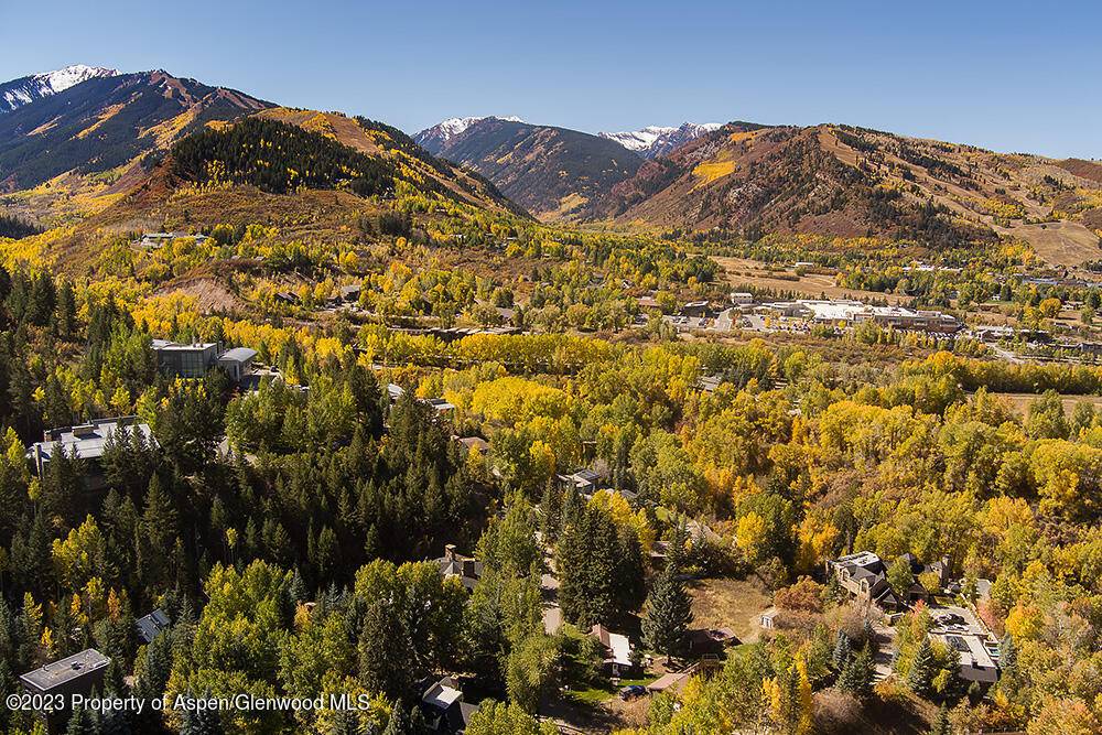 Stunning flat development site situated on one of the most desirable streets near downtown Aspen.