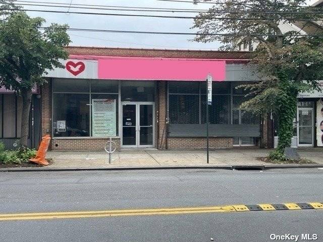 187 08, 187 10 LINDEN BLVD QUEENS, NEW YORK HUGE COMMERCIAL SPACE FOR RENT CAN BE SUBDIVIDED 2 FRONT ENTRANCES 1 STORY 14 FT HIGH CEILING 10 FT HIGH CEILING ...