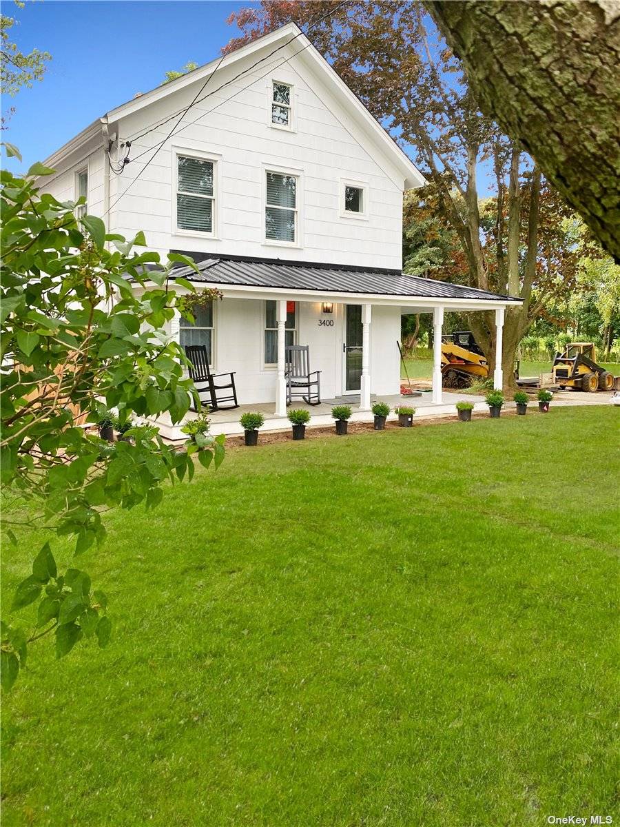 Newly Renovated Farmhouse Centrally Located In Southold With Easy Access By Bus, Train or Car.